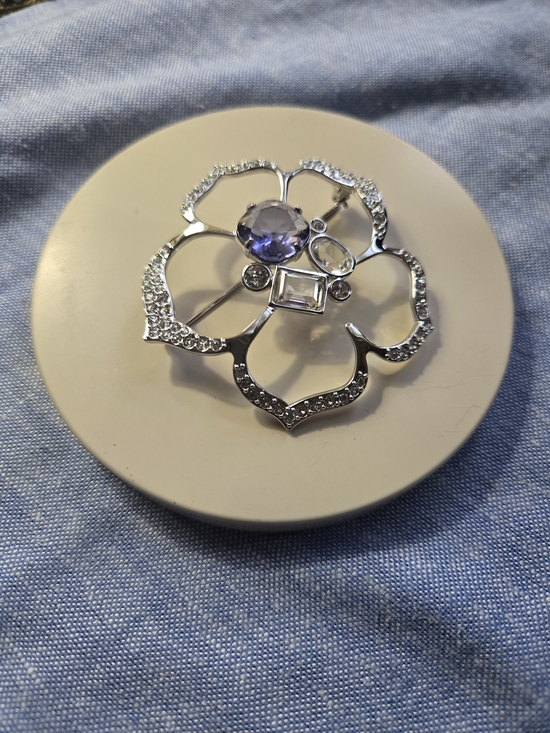 Jewelry - Silver Floral Brooch with Purple Gemstone Accent